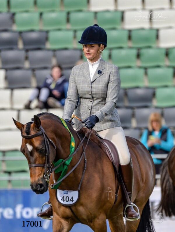 Custom Lightweight Wool English Tweed Riding Jacket - Image 5