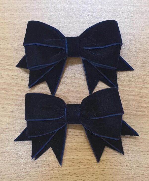 Deluxe Velvet Bows - Image 2