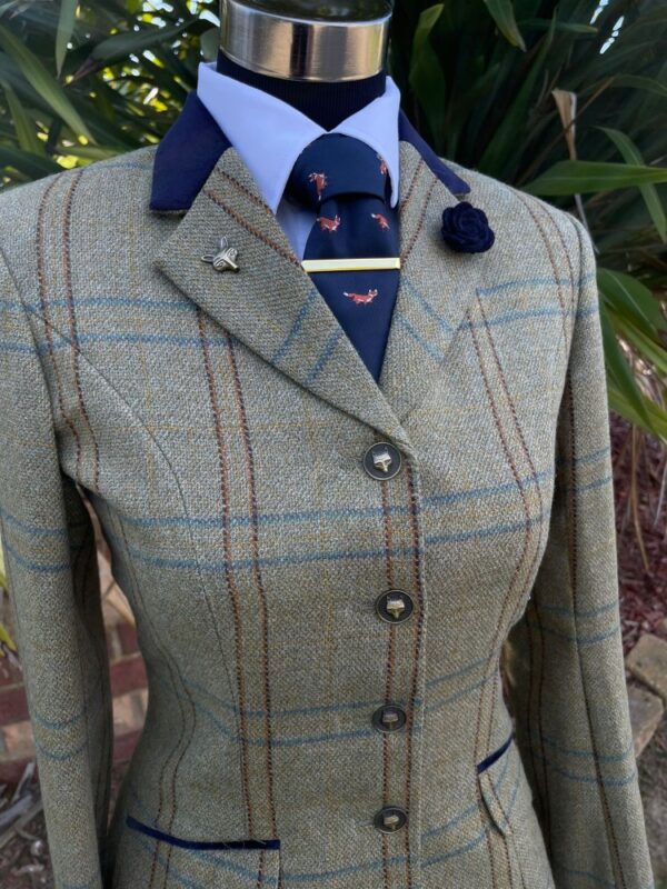 Wheat Tweed/Navy Velvet Trim